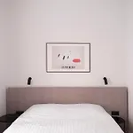 Miro Skolas - Quiet Chic, Free Parking, Self Check-in 4* ריגה