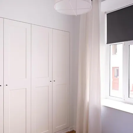 Miro Skolas - Quiet Chic, Free Parking, Self Check-in