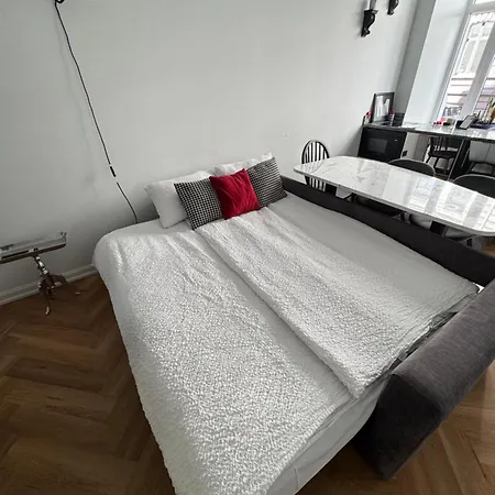 Miro Skolas - Quiet Chic, Free Parking, Self Check-in 4*
