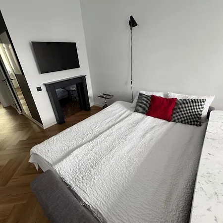 Miro Skolas - Quiet Chic, Free Parking, Self Check-in מלון דירות 4*