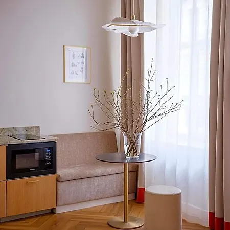 Miro Skolas - Quiet Chic, Free Parking, Self Check-in 4*