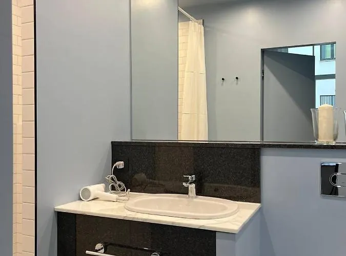 Miro Skolas - Quiet Chic, Free Parking, Self Check-in 4*