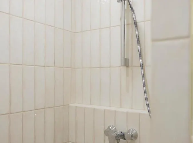 Aparthotel Miro Skolas - Quiet Chic, Free Parking, Self Check-in