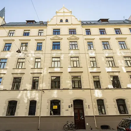 Miro Skolas - Quiet Chic, Free Parking, Self Check-in
