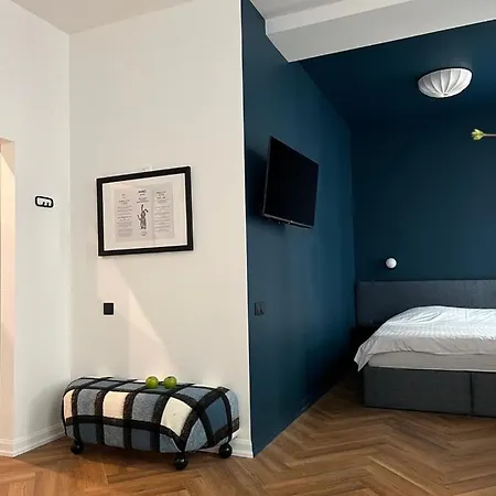 Miro Skolas - Quiet Chic, Free Parking, Self Check-in